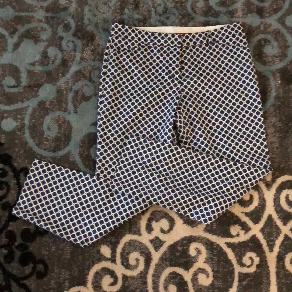 Super cute cropped ankle Pants